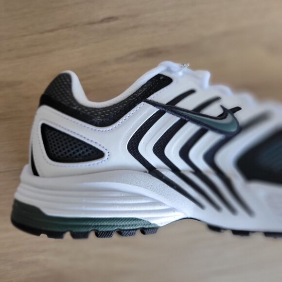 ✨Nike Air Zoom Pegasus 2005 8.5 Men Running Shoes White Green Sneaker HQ5718-102 - Picture 9 of 11